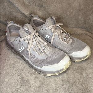 On Cloud Men's Running Light Gray and white Athletic Shoes
